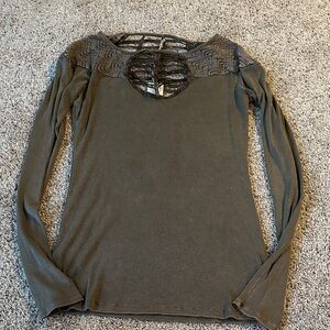 Gimmicks by BKE Olive Long Sleeve with Lace Accents NWT
